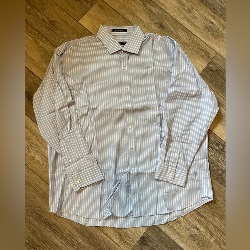 Forsyth of Canada Dress Shirt Button Up Men's Tailor fit Sleeve size 34/35- 18.5